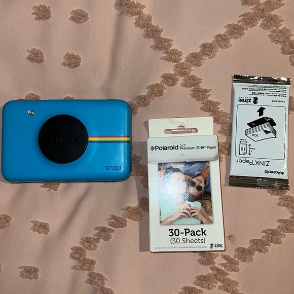 New Polaroid Snap with film